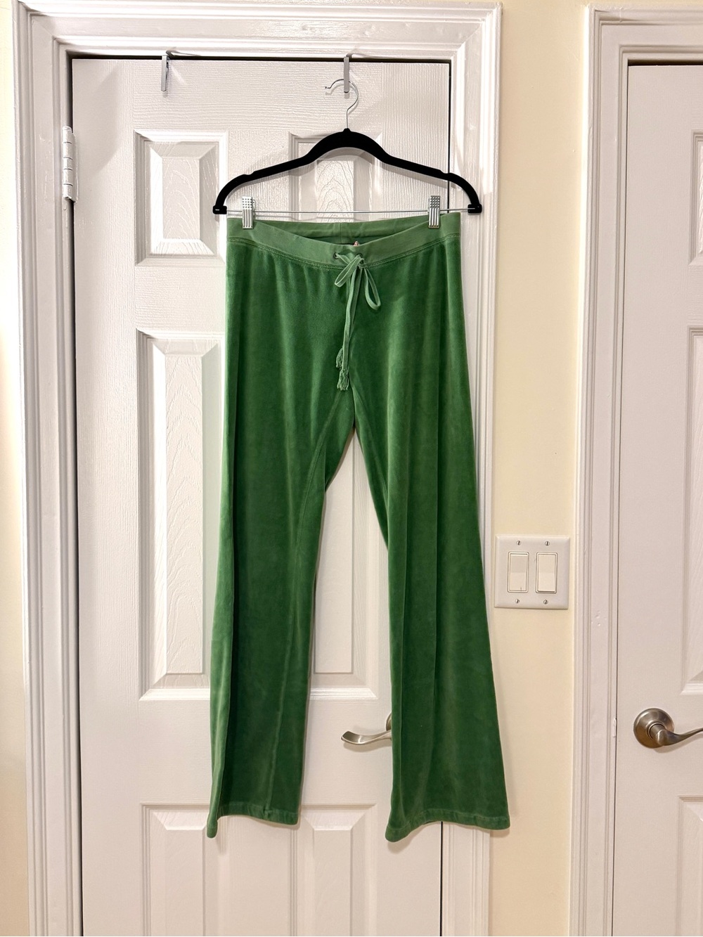 Vintage Y2K Juicy Couture Green Velour flared bootcut Pants, small